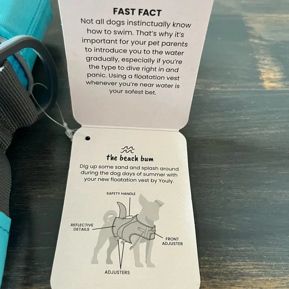 Dog swim vest…super cute shark fin - Picture 7 of 8